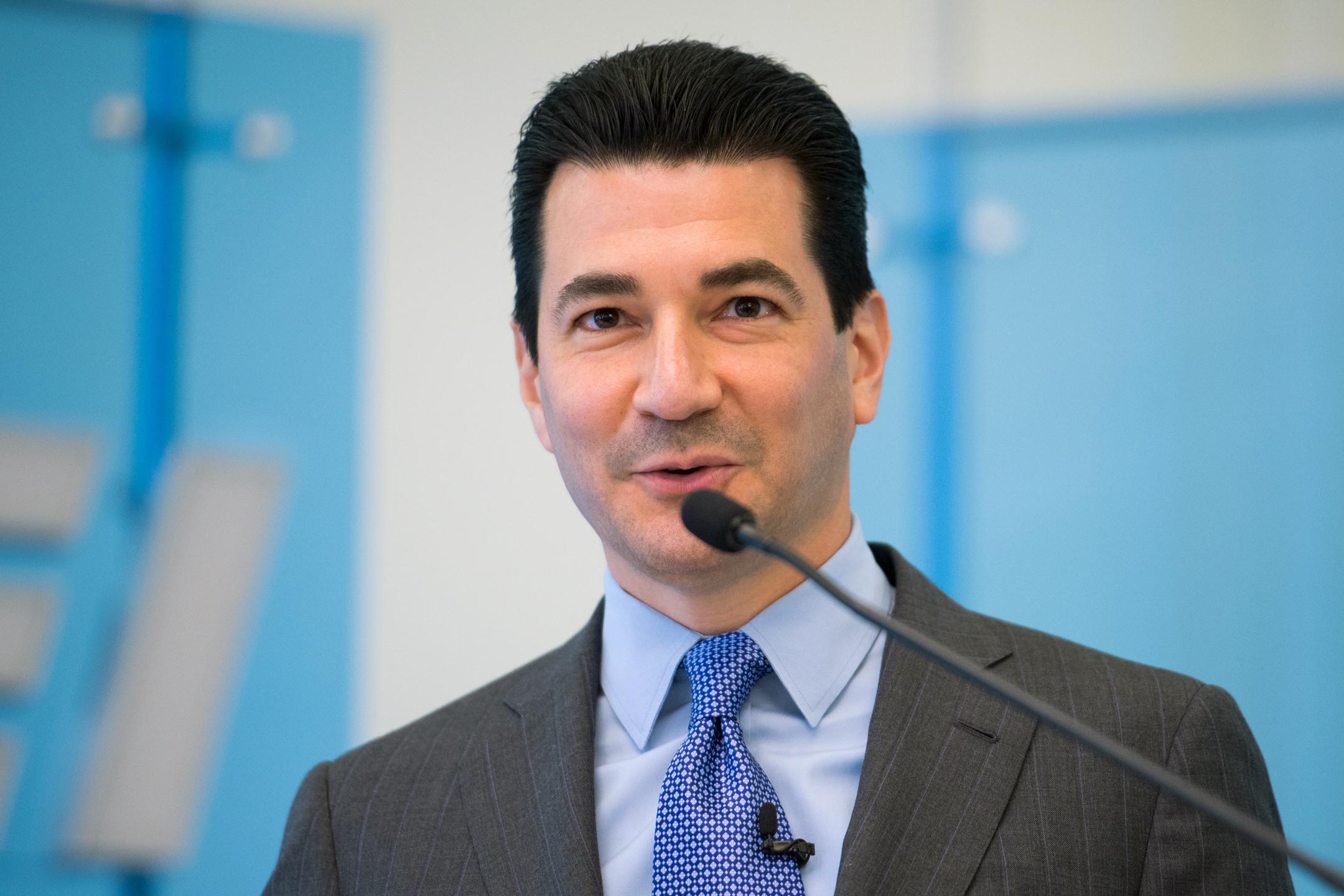 Скотт Готлиб (Scott Gottlieb).